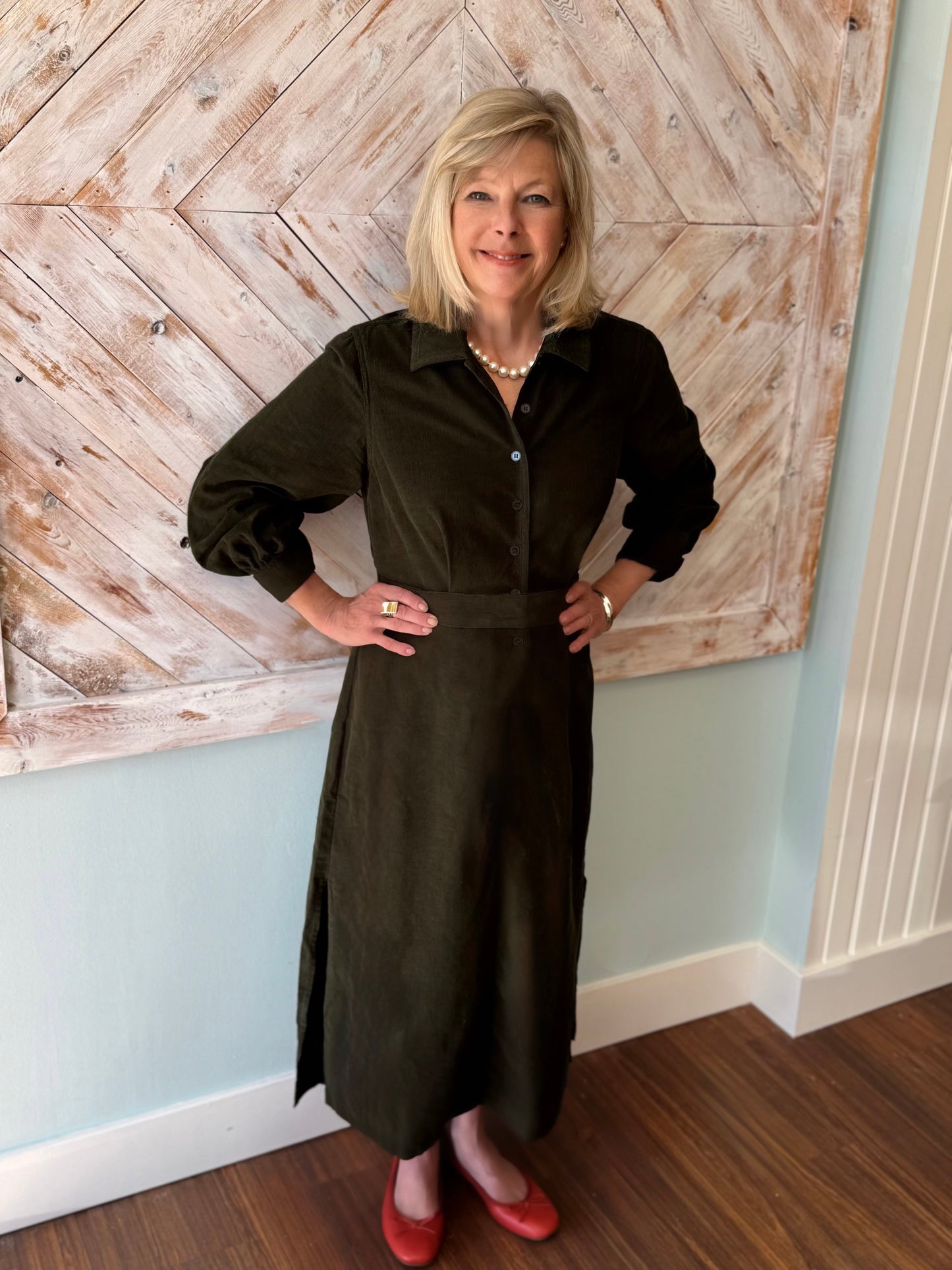 Joy Dress with Belt in Micro Corduroy