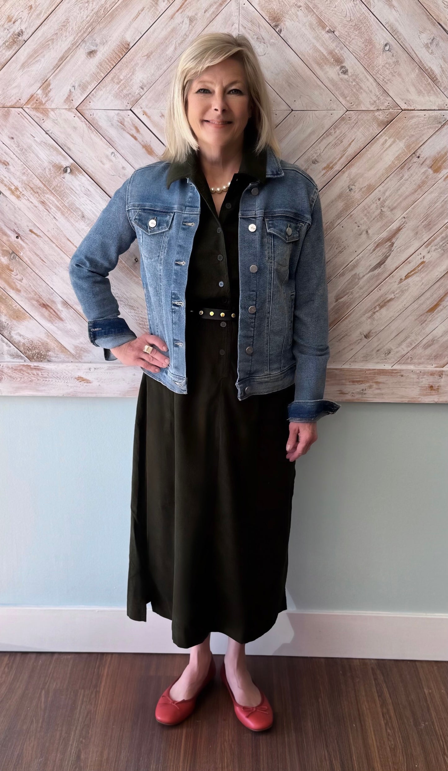 Joy Dress with Belt in Micro Corduroy